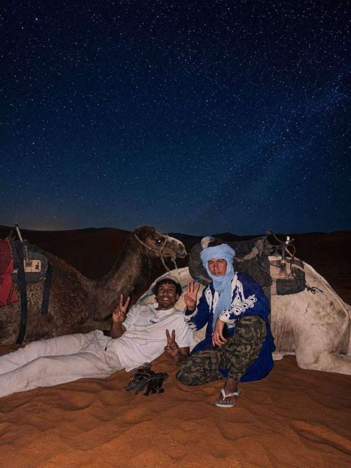 Sosta notturna nel deserto con la guida tuareg